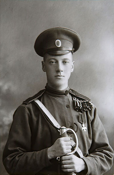 Николай Гумилёв. 1915 год